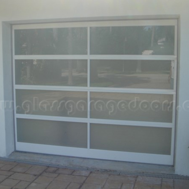 Hurricane rated glass garage doors with insulated frame in Fort lauderdale, florida