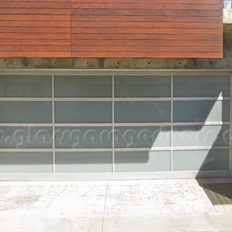 glass garage door on 31st Street in Manhattan Beach, California